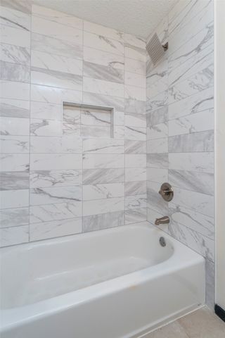 3709 Ravenhill Lane, Arlington, TX 76016