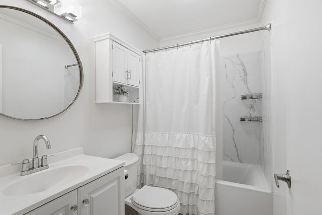 382 Knapps Highway 382, Fairfield, CT 06825