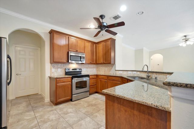 1619 Berlino Drive, Pearland, TX 77581