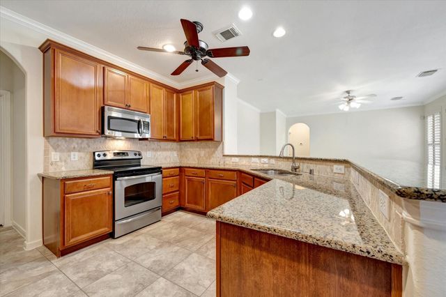 1619 Berlino Drive, Pearland, TX 77581