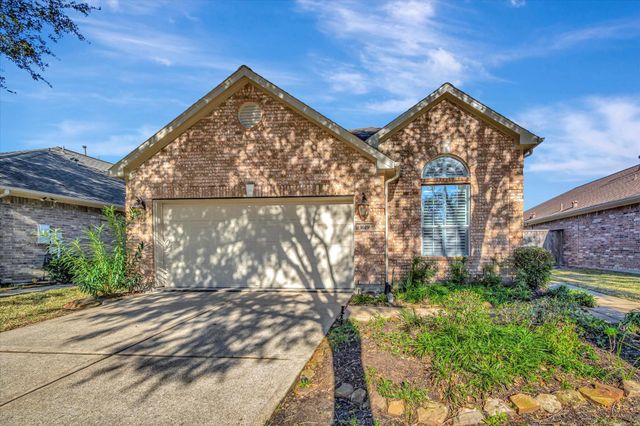 1619 Berlino Drive, Pearland, TX 77581
