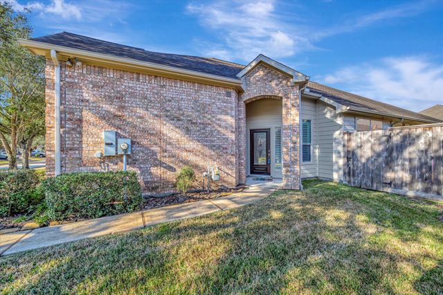 1619 Berlino Drive, Pearland, TX 77581
