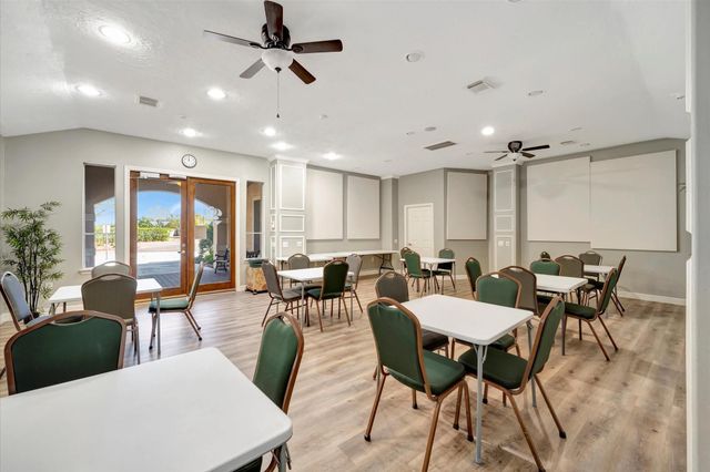 1619 Berlino Drive, Pearland, TX 77581