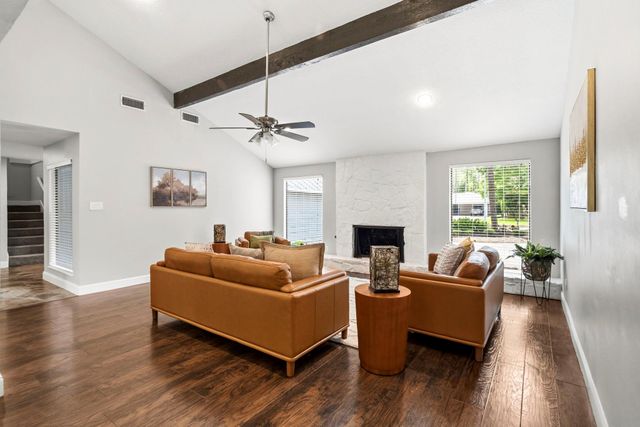 2119 Woodstream Drive, Kingwood, TX 77339
