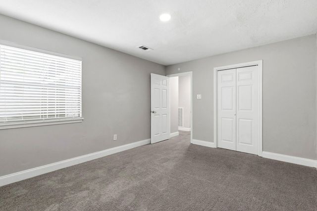 2119 Woodstream Drive, Kingwood, TX 77339