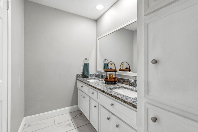 2119 Woodstream Drive, Kingwood, TX 77339