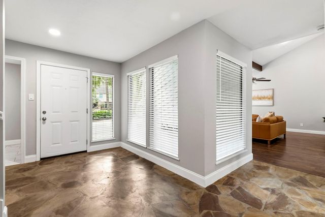 2119 Woodstream Drive, Kingwood, TX 77339