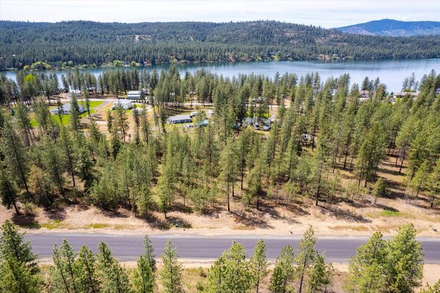 6550 Kate Dr, Nine Mile Falls, WA 99026