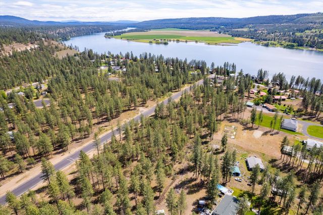 6550 Kate Dr, Nine Mile Falls, WA 99026