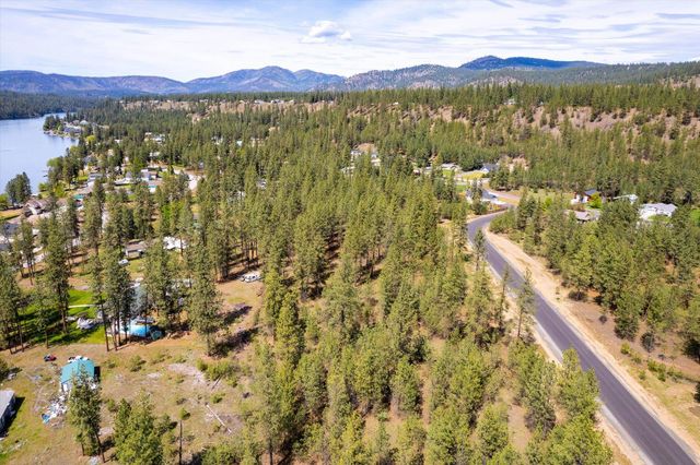 6550 Kate Dr, Nine Mile Falls, WA 99026