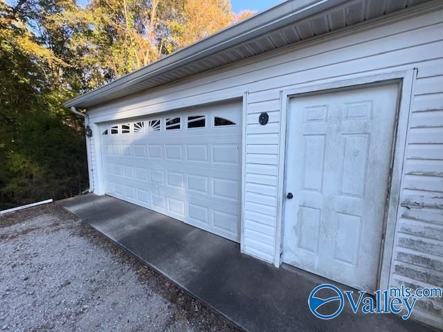 1726 County Road 585, Town Creek, AL 35672