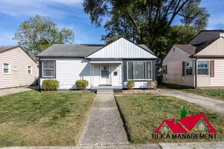 26114 Palmer Boulevard, Madison Heights, MI 48071