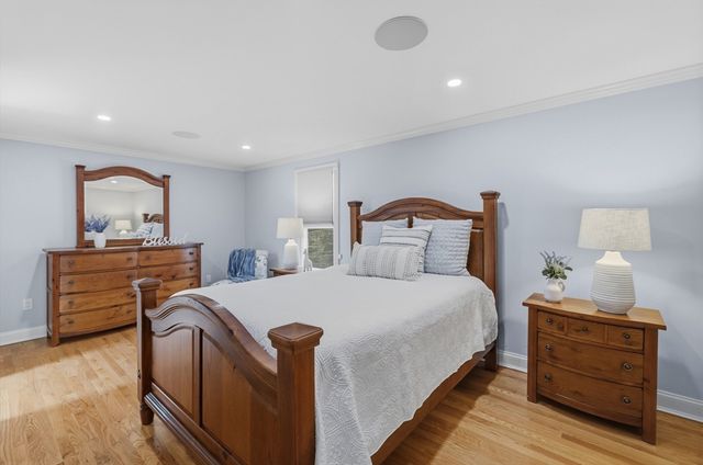 61 Montgomery, Lakeville, MA 02347