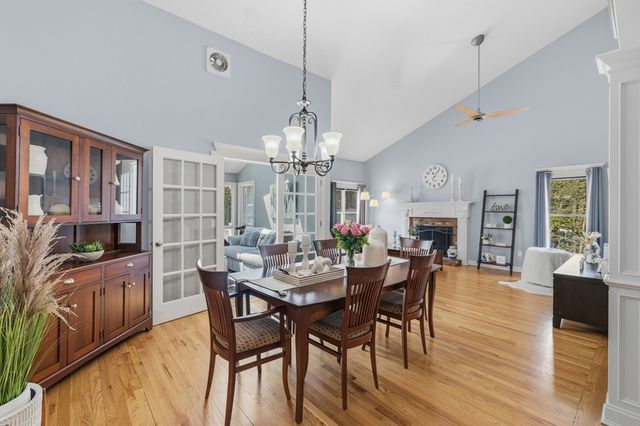 61 Montgomery, Lakeville, MA 02347