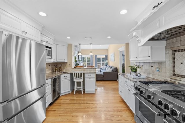 61 Montgomery, Lakeville, MA 02347