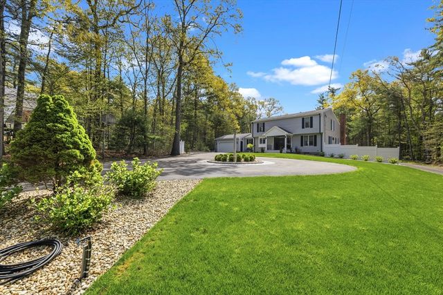 61 Montgomery, Lakeville, MA 02347