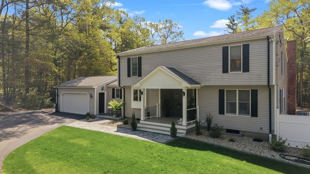 61 Montgomery, Lakeville, MA 02347