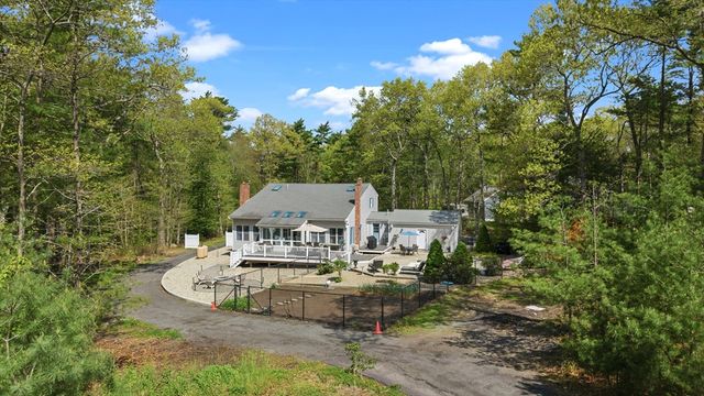 61 Montgomery, Lakeville, MA 02347