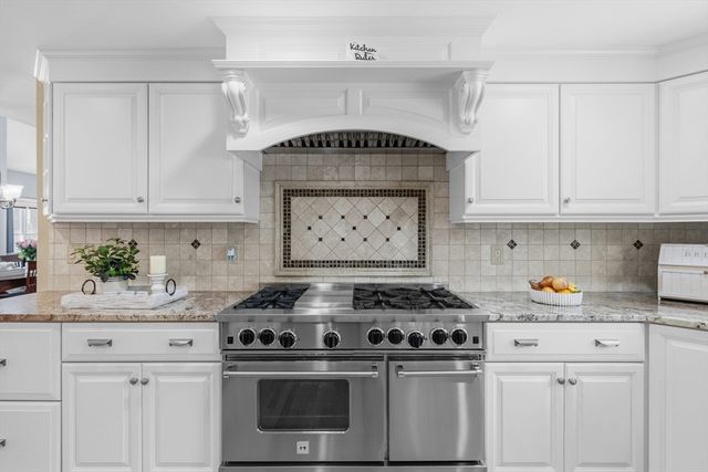 61 Montgomery, Lakeville, MA 02347