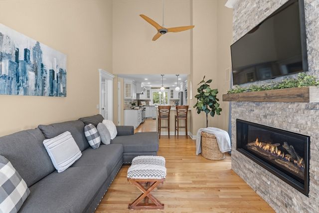 61 Montgomery, Lakeville, MA 02347