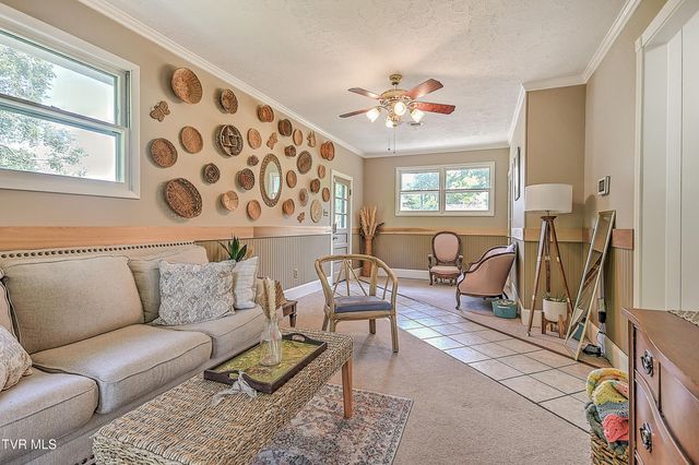 421 Hill Park Drive, Bristol, VA 24201