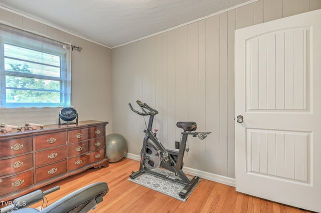 421 Hill Park Drive, Bristol, VA 24201