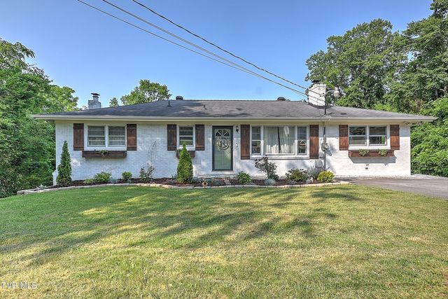 421 Hill Park Drive, Bristol, VA 24201