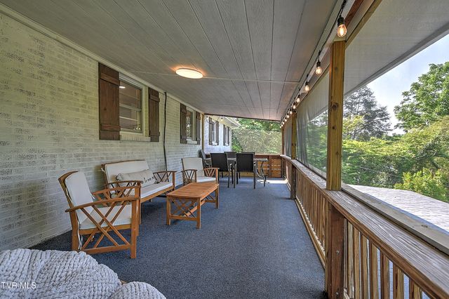 421 Hill Park Drive, Bristol, VA 24201