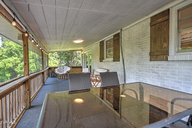 421 Hill Park Drive, Bristol, VA 24201