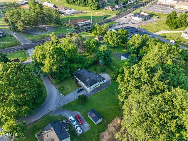 421 Hill Park Drive, Bristol, VA 24201