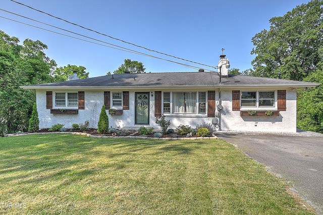 421 Hill Park Drive, Bristol, VA 24201