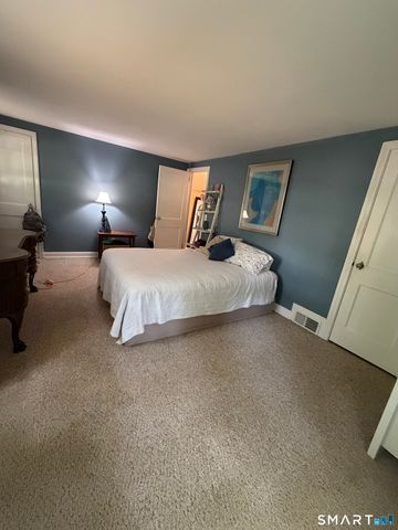 360 Griswold Street, Glastonbury, CT 06033