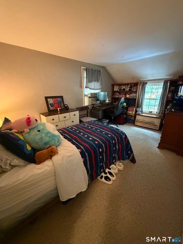 360 Griswold Street, Glastonbury, CT 06033