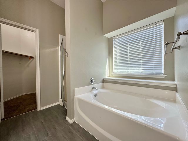 6920 Misty Meadow Lane, Arlington, TX 76002