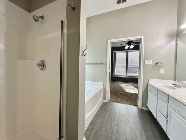 6920 Misty Meadow Lane, Arlington, TX 76002