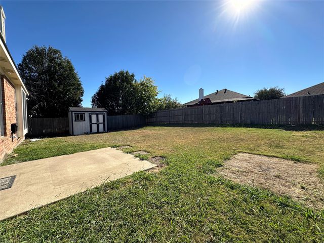 6920 Misty Meadow Lane, Arlington, TX 76002
