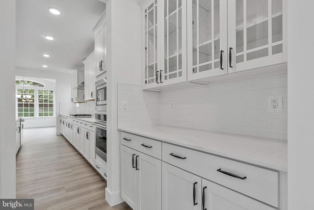 2024 ST. JAMES RD, Accokeek, MD 20607