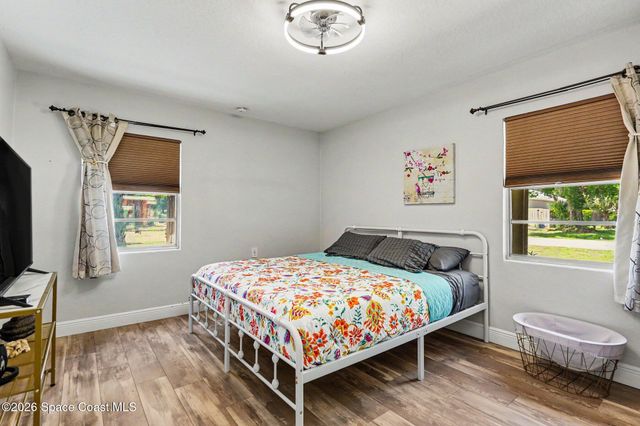 122 East Court, Melbourne, FL 32904