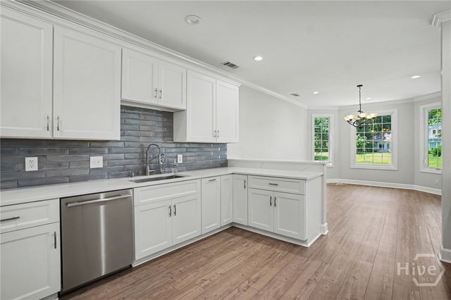 5 Willow Oak Circle, Savannah, GA 31411