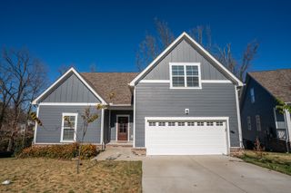 244 Hermitage Point Dr, Hermitage, TN 37076