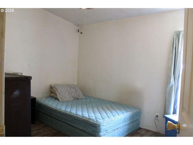 467 CINDY St, Myrtle Creek, OR 97457