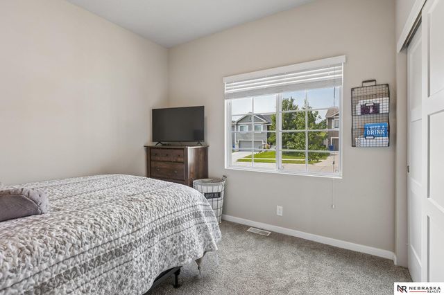 7813 N 149 Street, Bennington, NE 68007