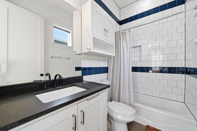 3203 Locke LN A, Austin, TX 78704