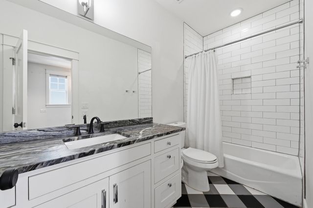 3203 Locke LN A, Austin, TX 78704