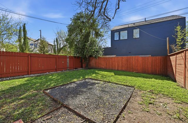 3203 Locke LN A, Austin, TX 78704