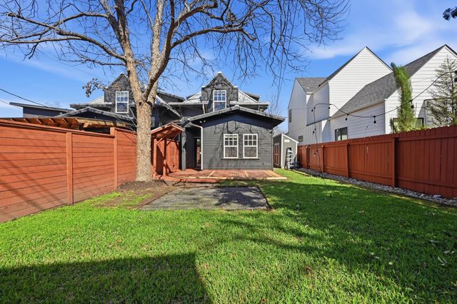 3203 Locke LN A, Austin, TX 78704
