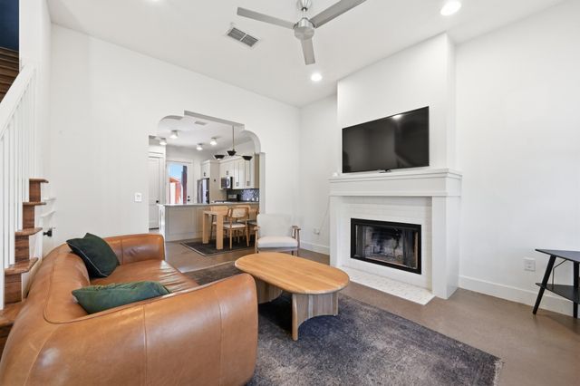 3203 Locke LN A, Austin, TX 78704