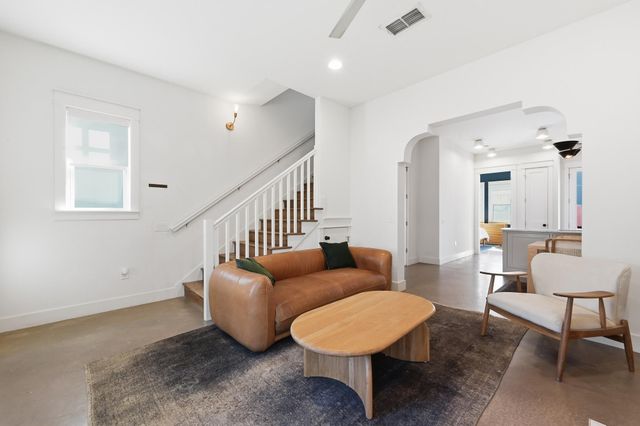 3203 Locke LN A, Austin, TX 78704