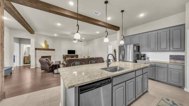 1021 Boulder Road, Weatherford, TX 76085
