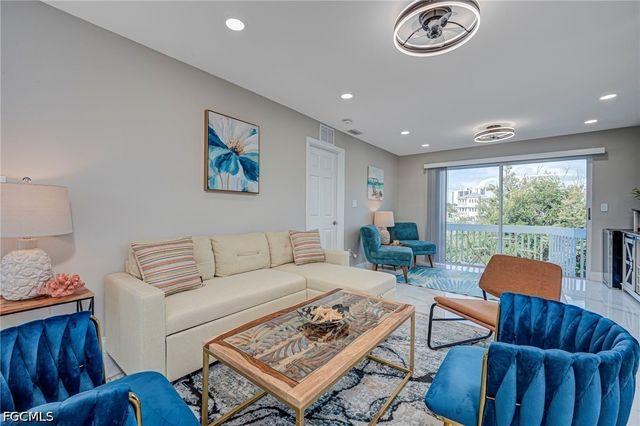 103 Tropical Shore WAY, Fort Myers Beach, FL 33931
